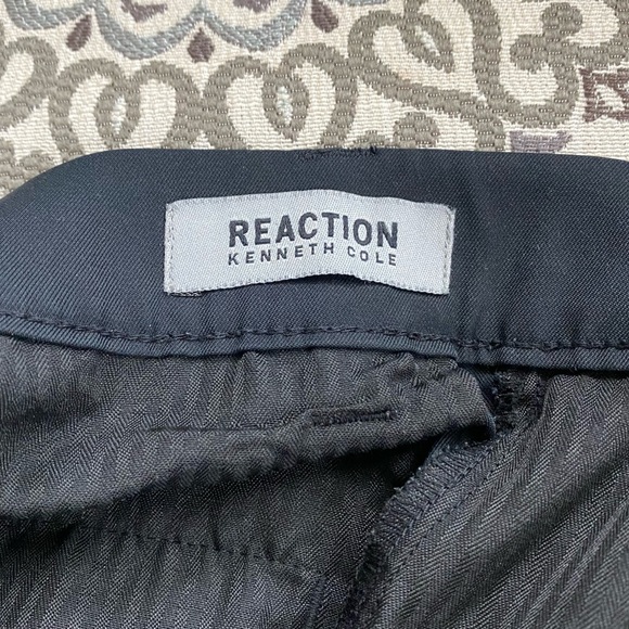 Kenneth Cole Reaction Black pants - size 30 x 30 - Picture 3 of 5